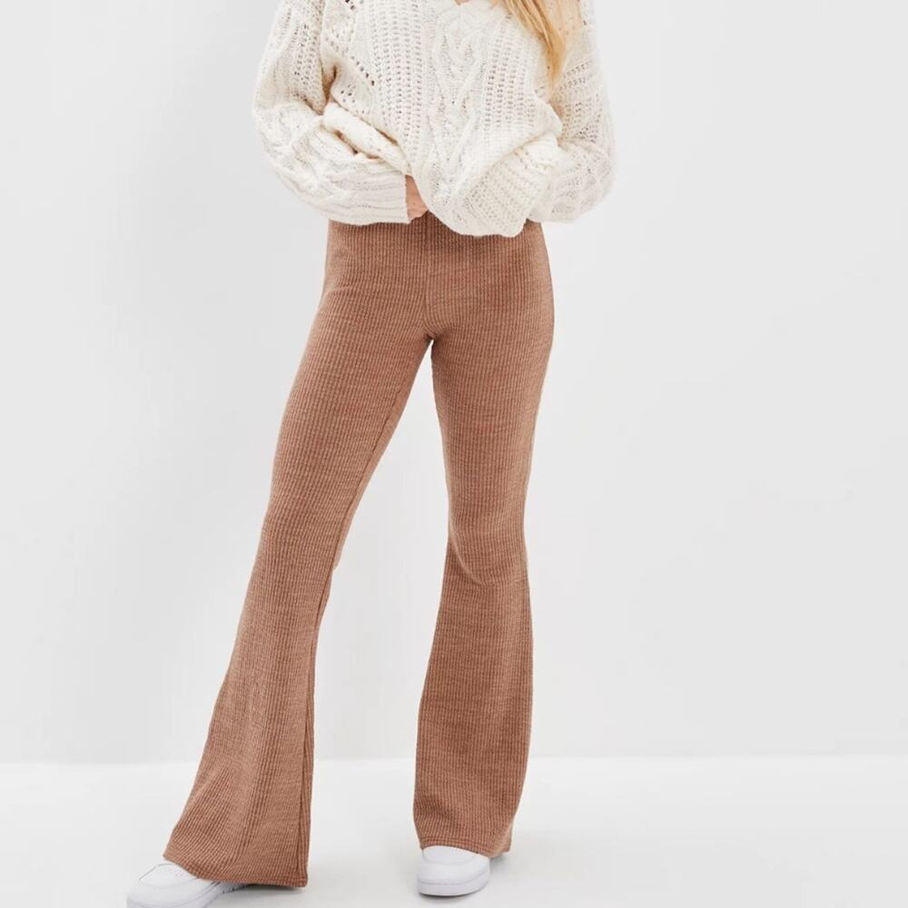 AE American Eagle Women’s Sz Small Super High-Waisted Sweater Flare Pant